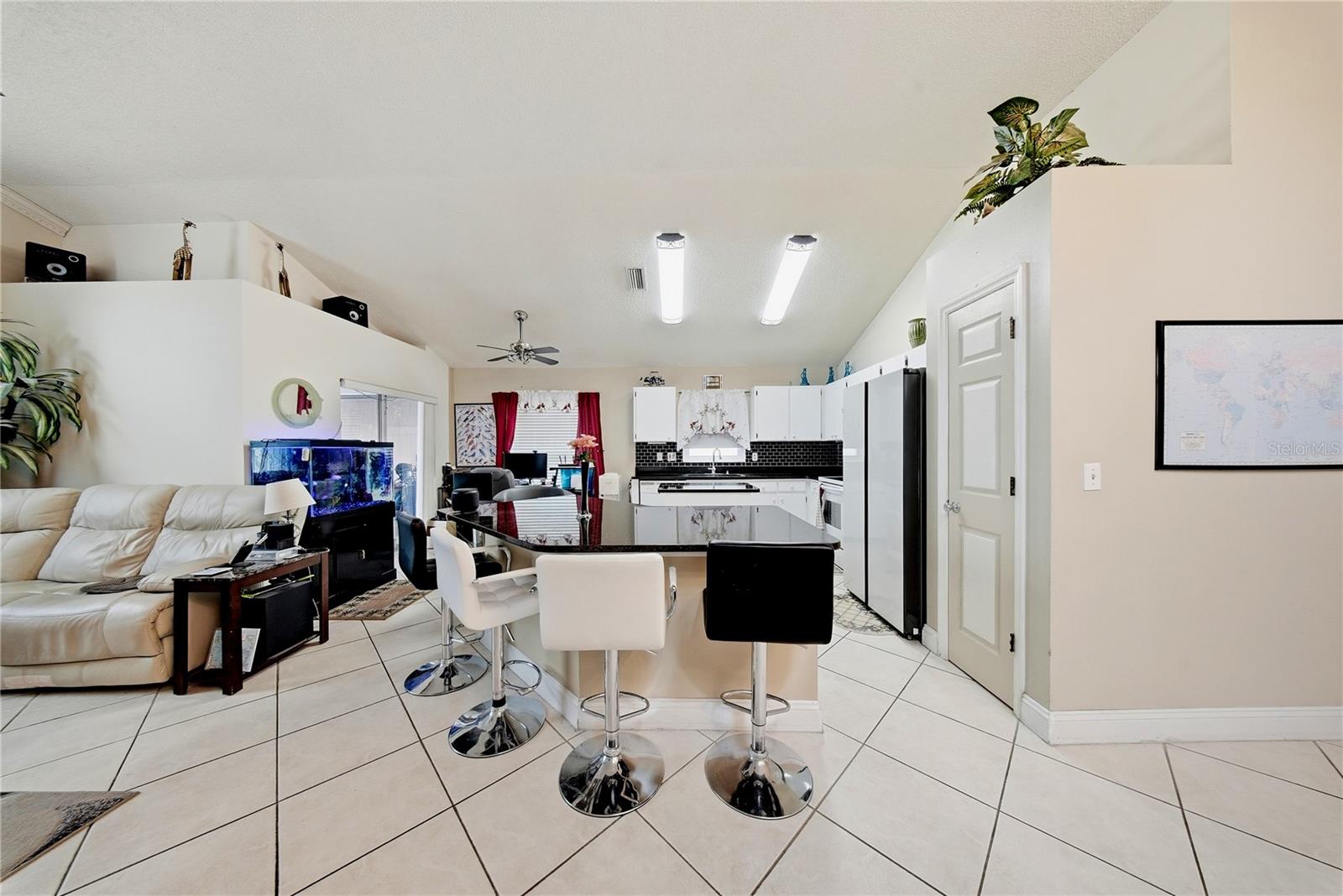 6804 MIRROR LAKE AVE