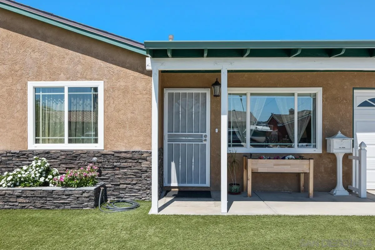 2214 Imogene Ave