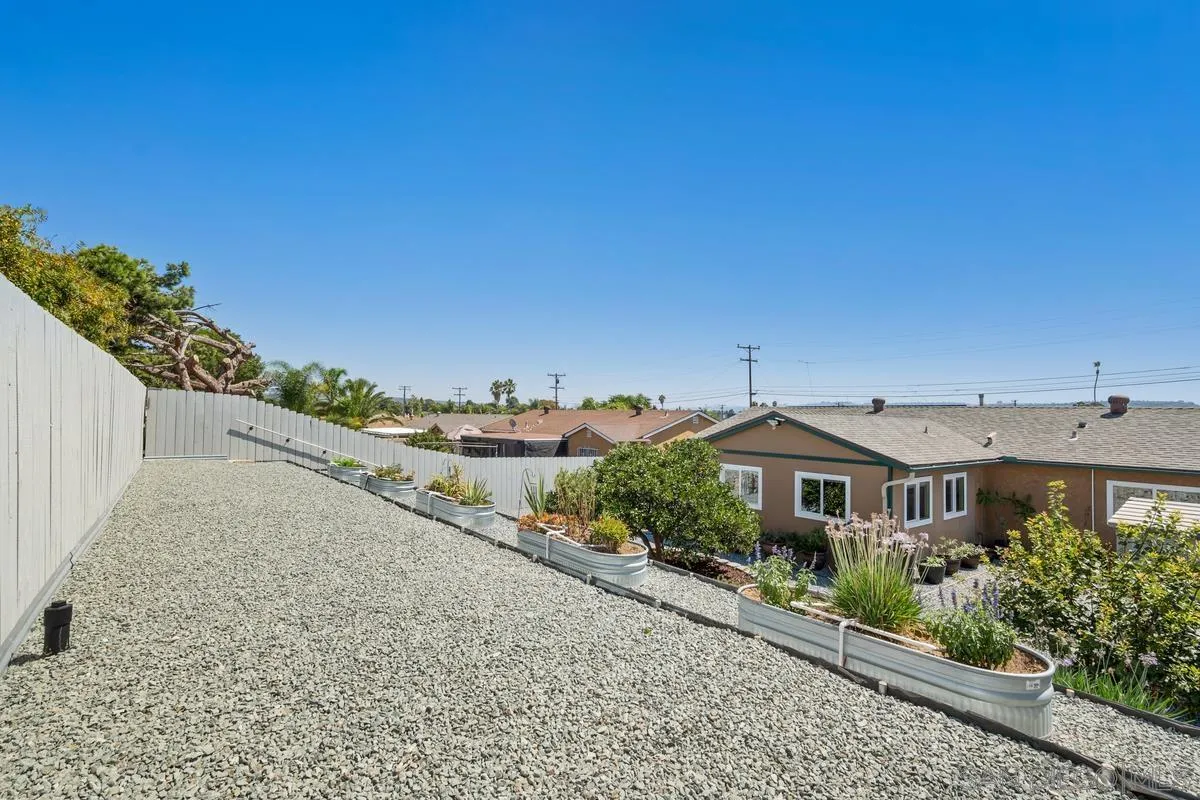 2214 Imogene Ave