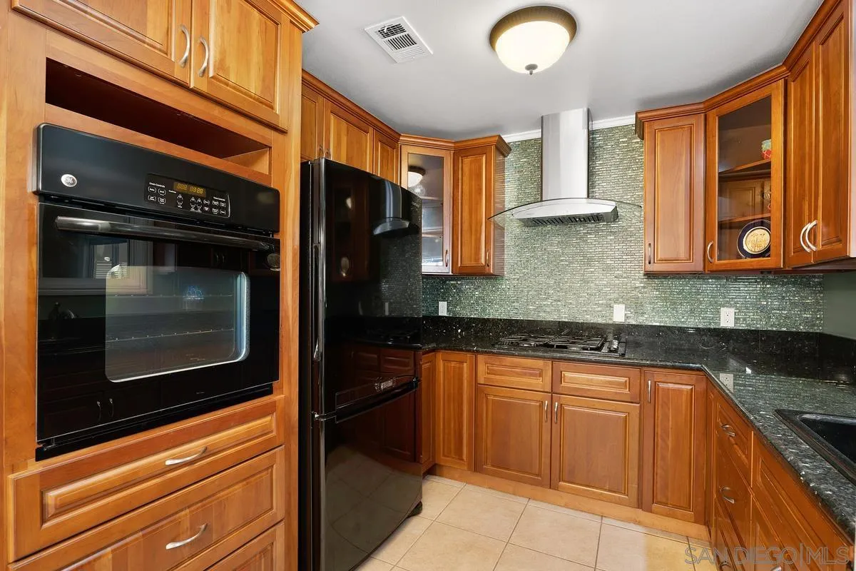 2214 Imogene Ave