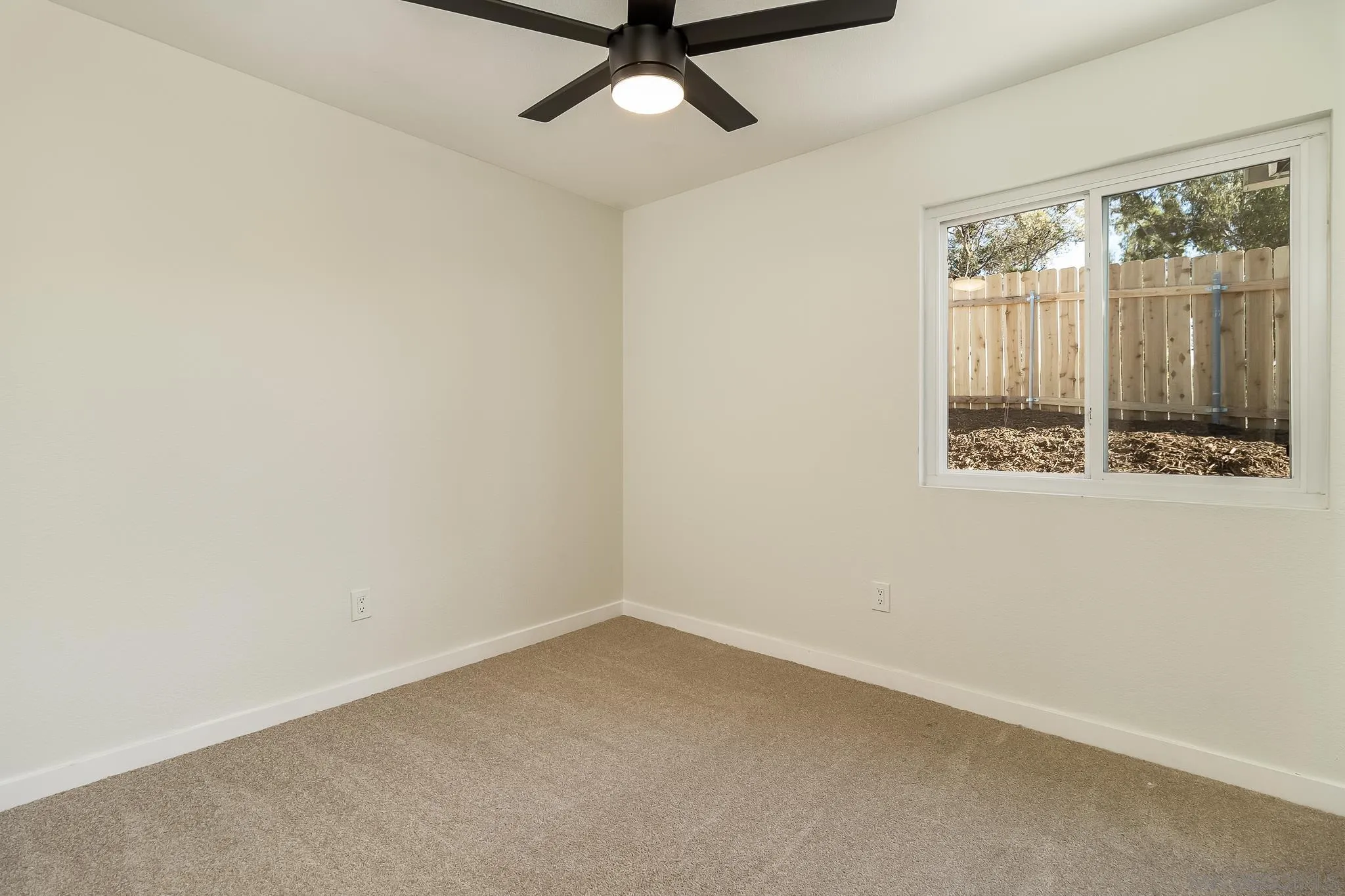 7707 Hillandale Dr