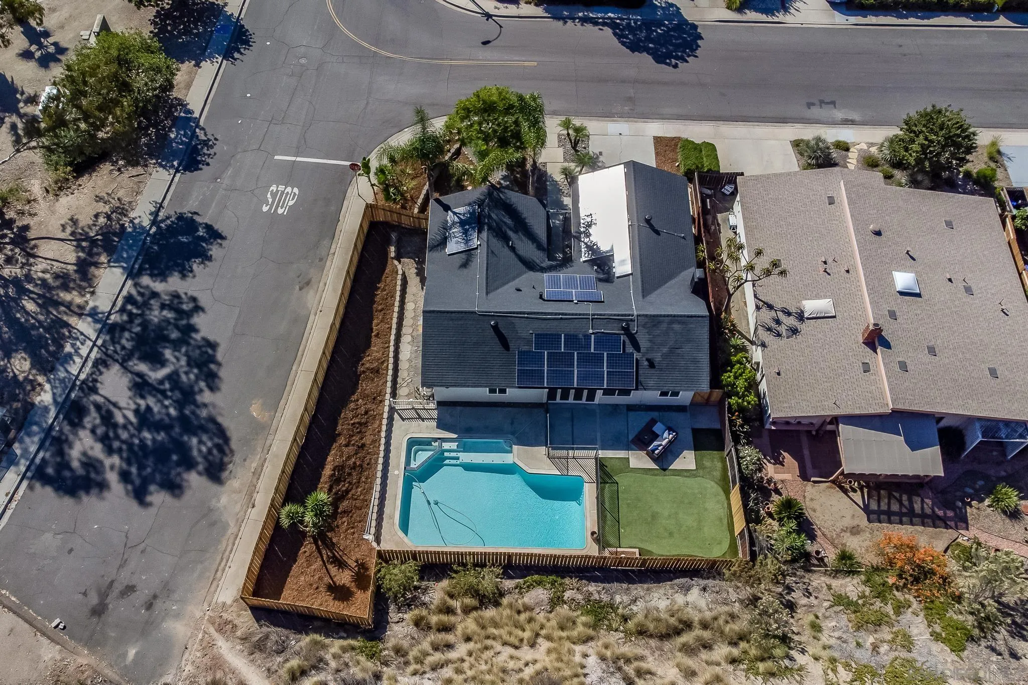 7707 Hillandale Dr