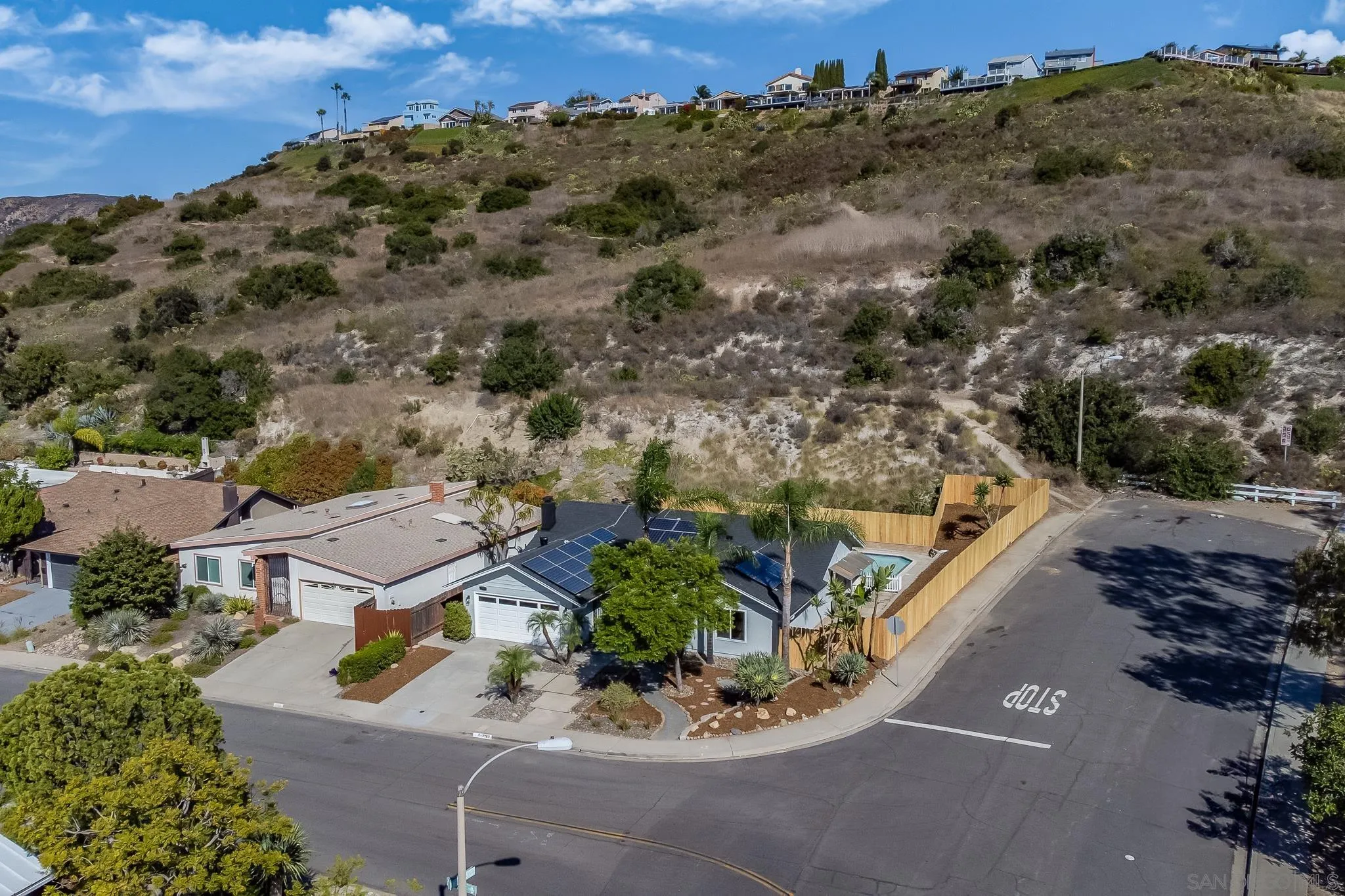 7707 Hillandale Dr