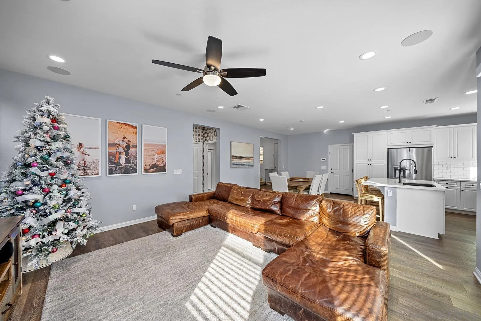 1055 Sea Glass Way
