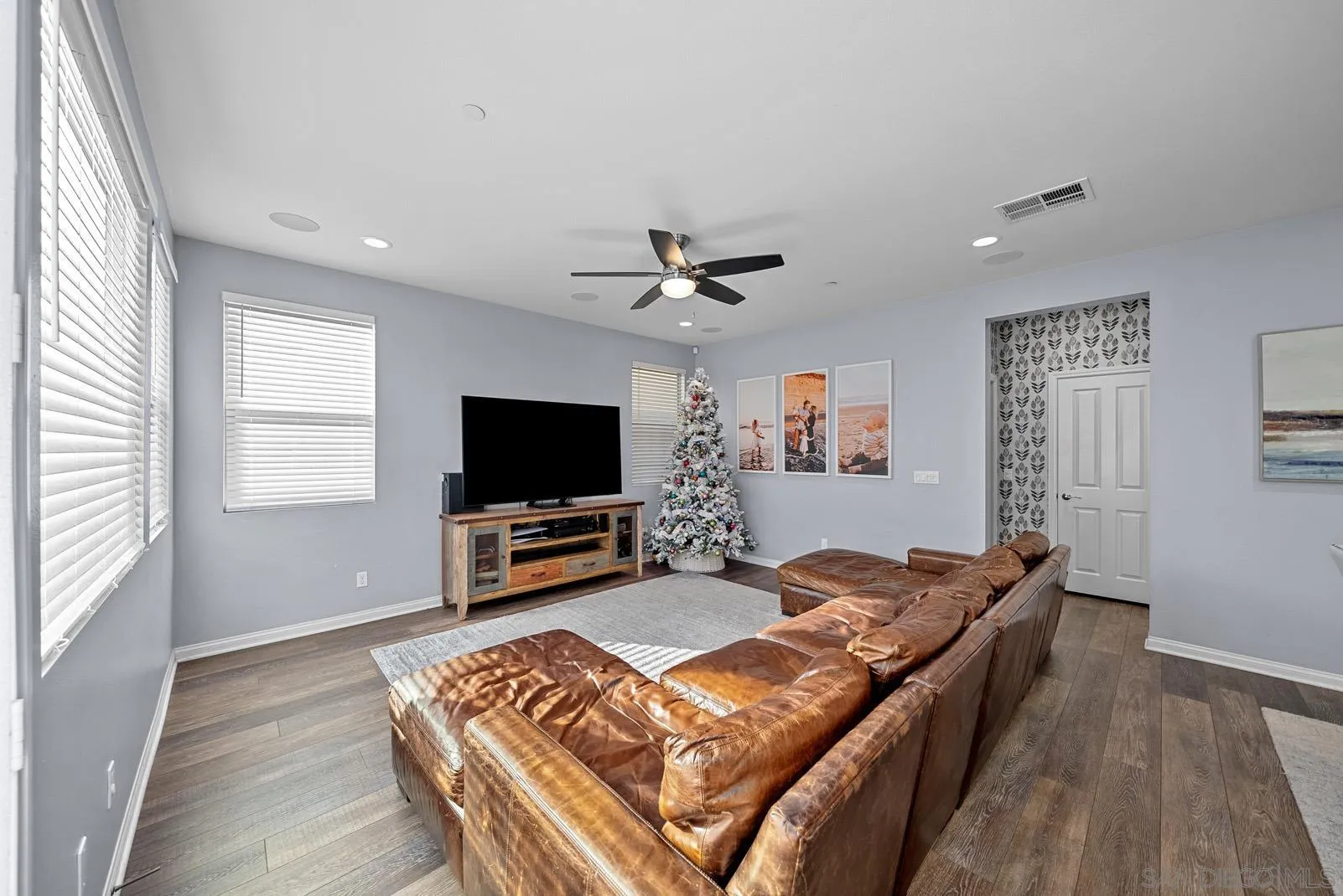 1055 Sea Glass Way