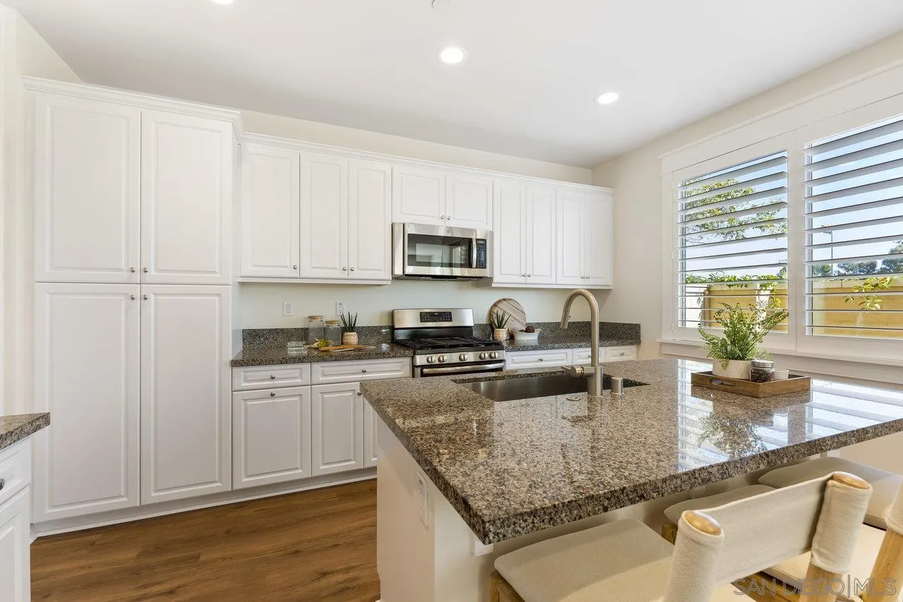 1073 Sea Glass Way