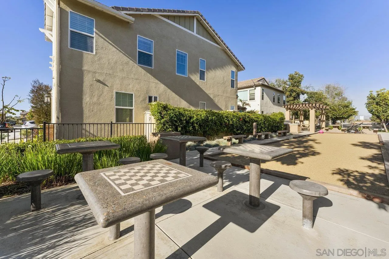 1073 Sea Glass Way
