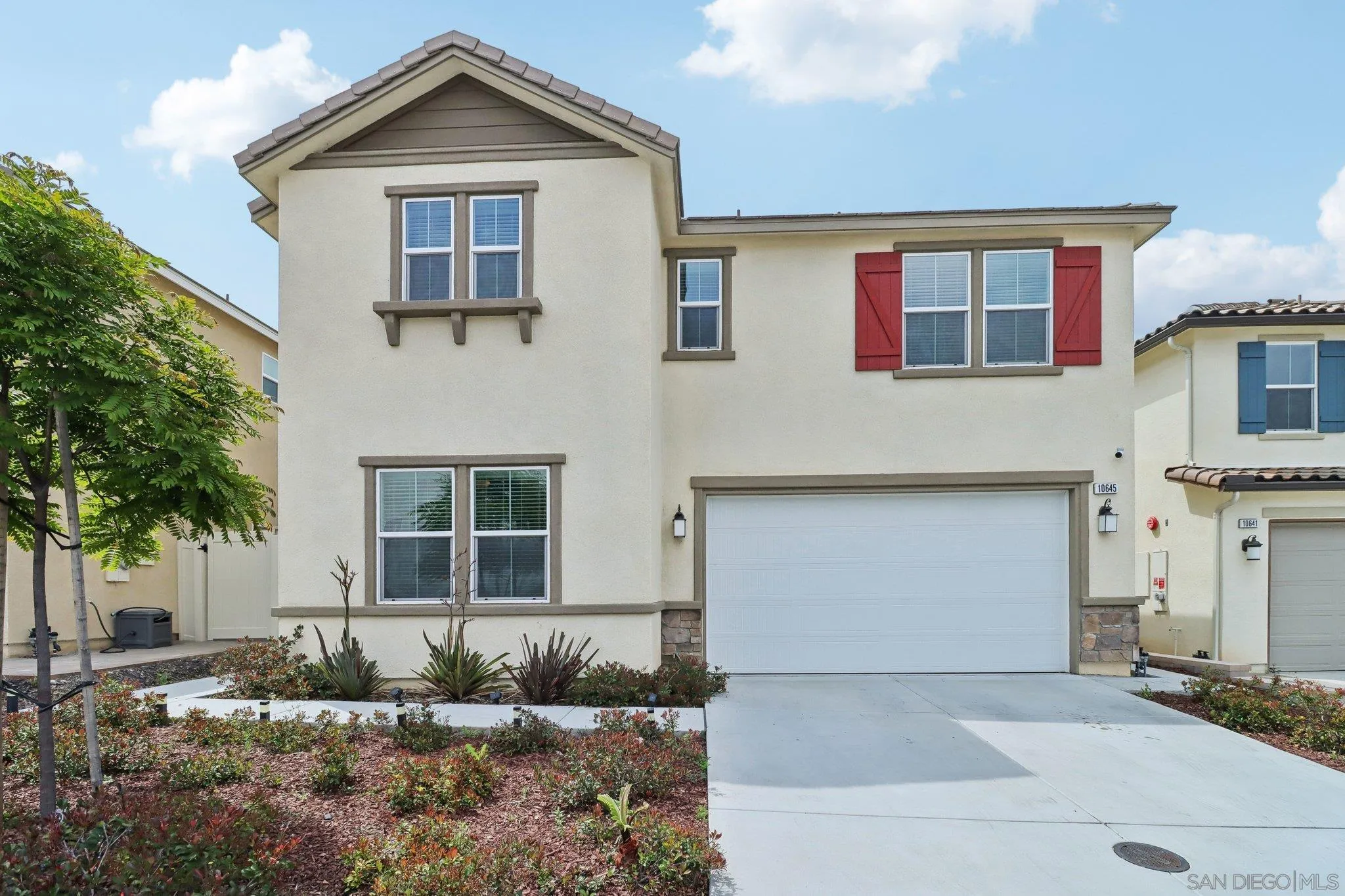 10645 Rhodes Ln