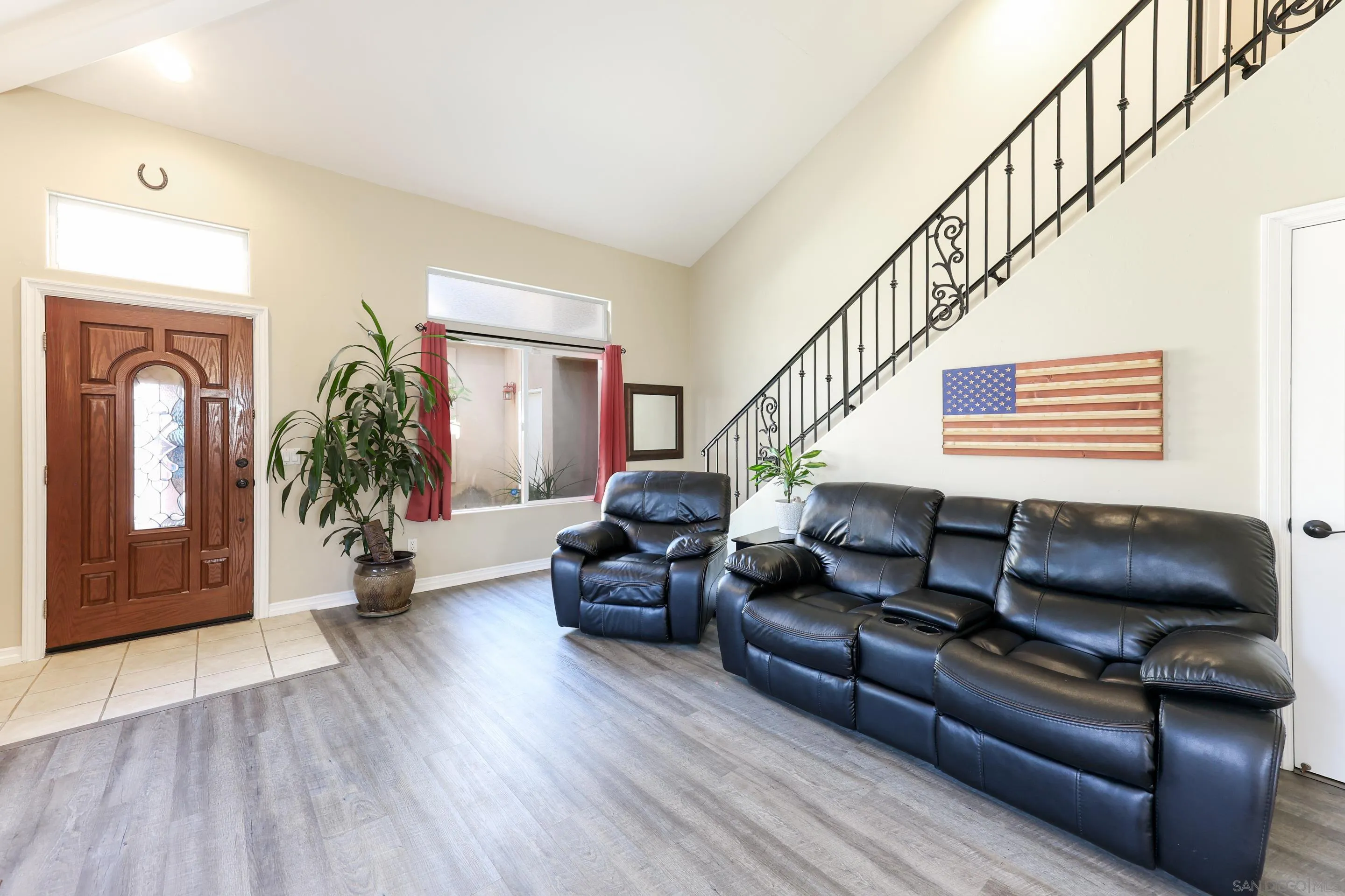 1162 Grove Ave