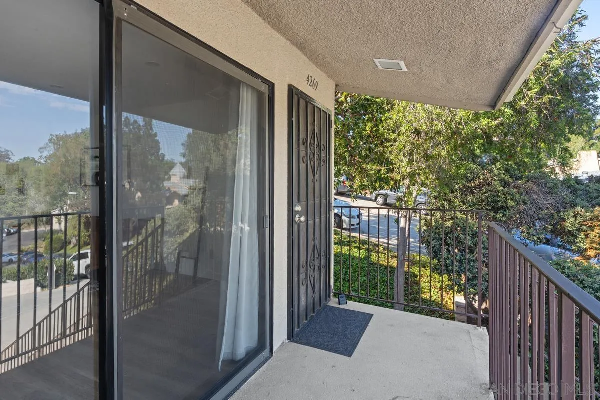 4269 5th Ave