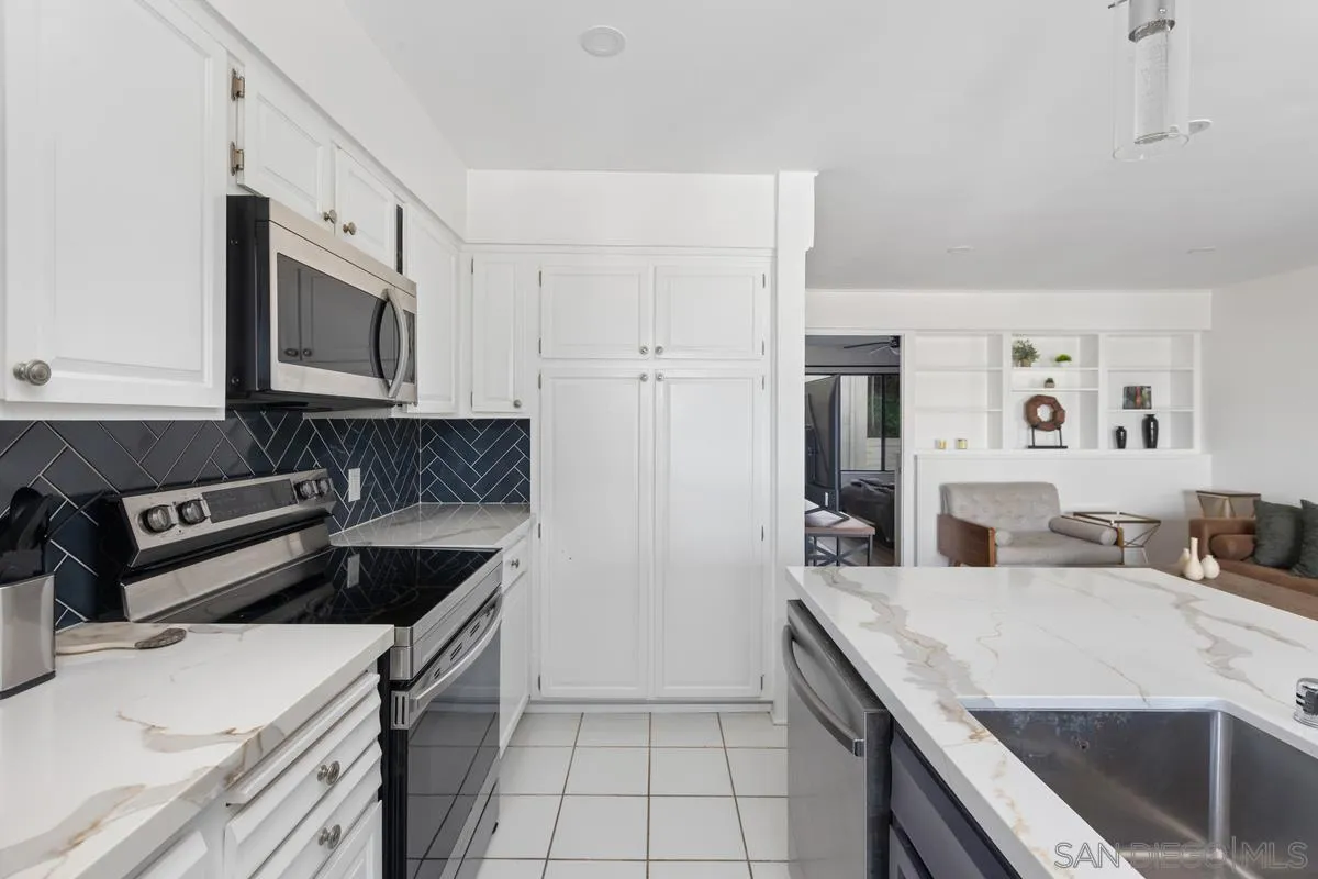 4269 5th Ave