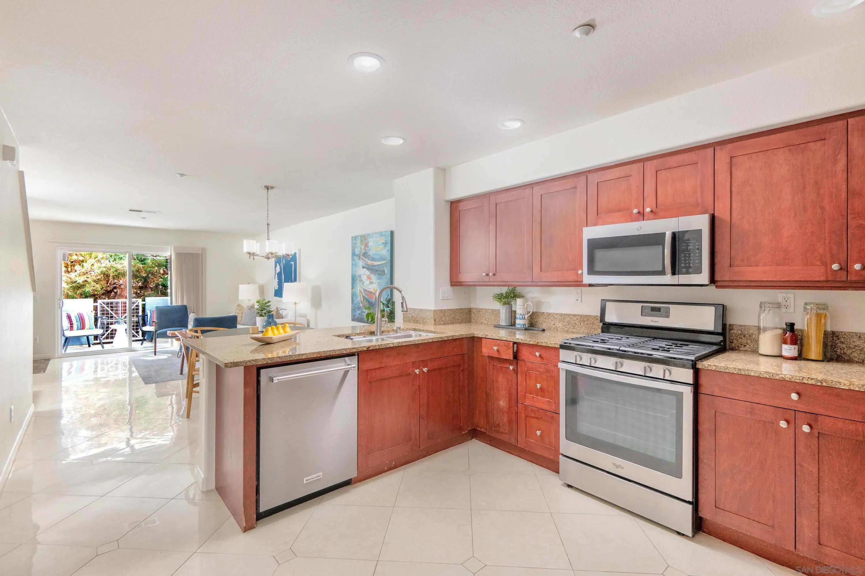 3541 Sandcastle Ln