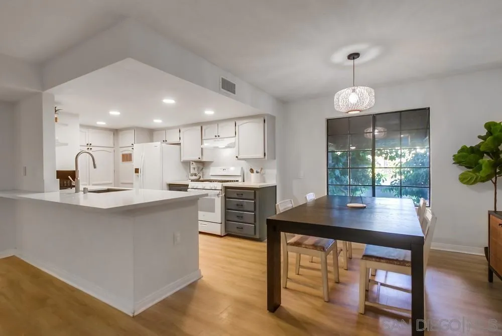 6033 Estelle Street Unit 9