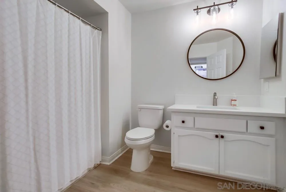 6033 Estelle Street Unit 9