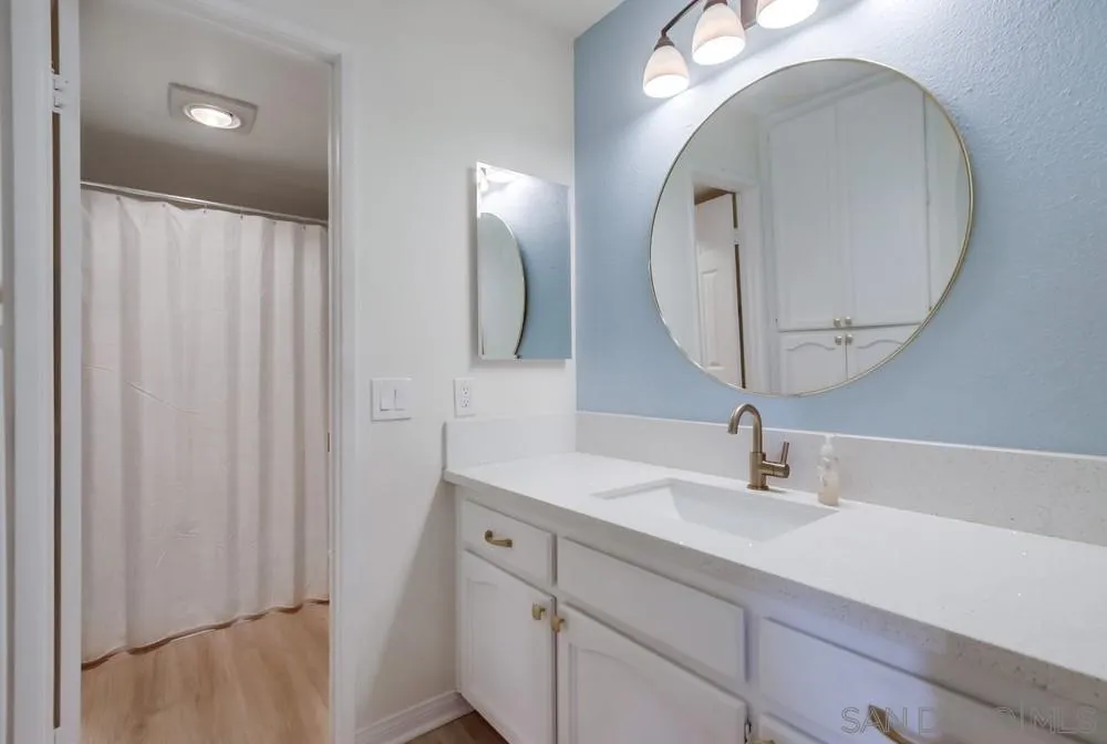 6033 Estelle Street Unit 9