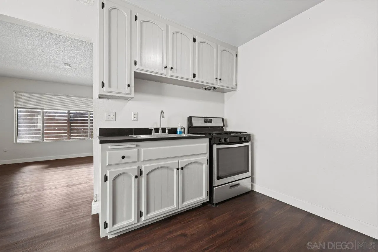 450-52 8th St