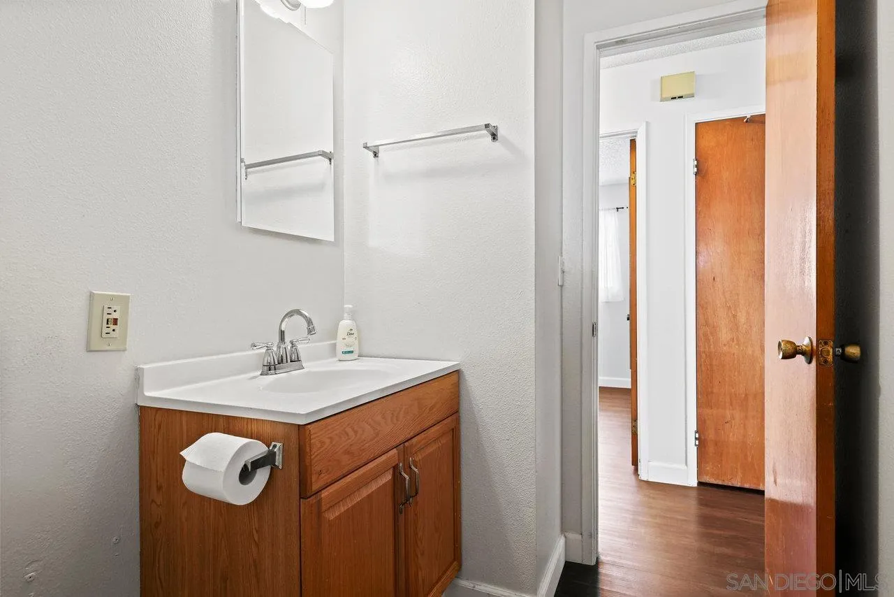 450-52 8th St