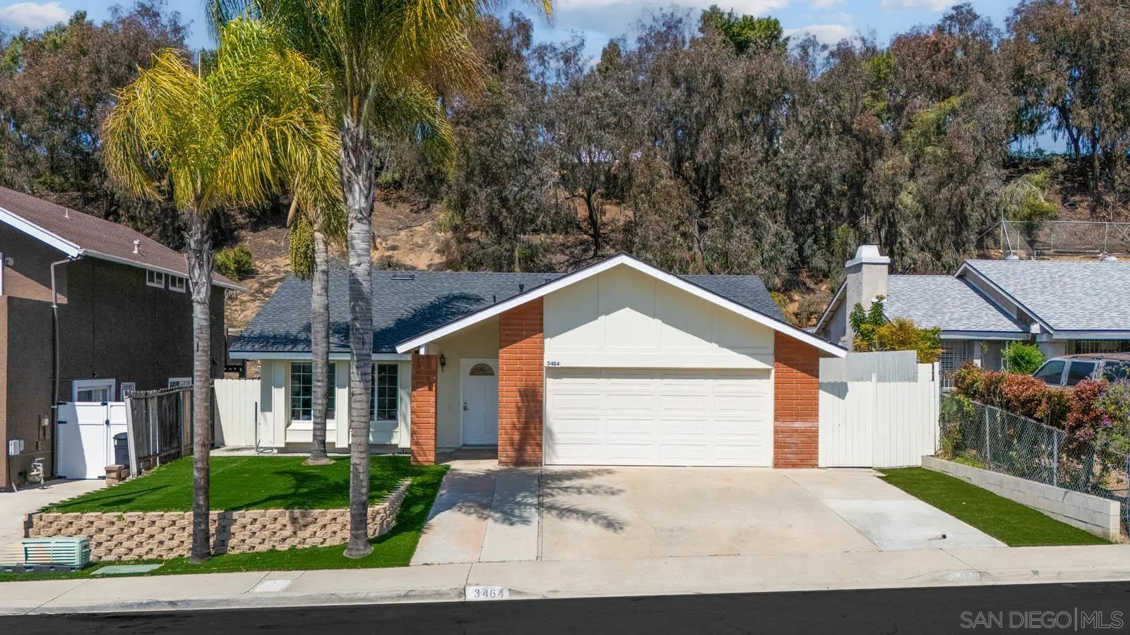 3464 Clavelita Street