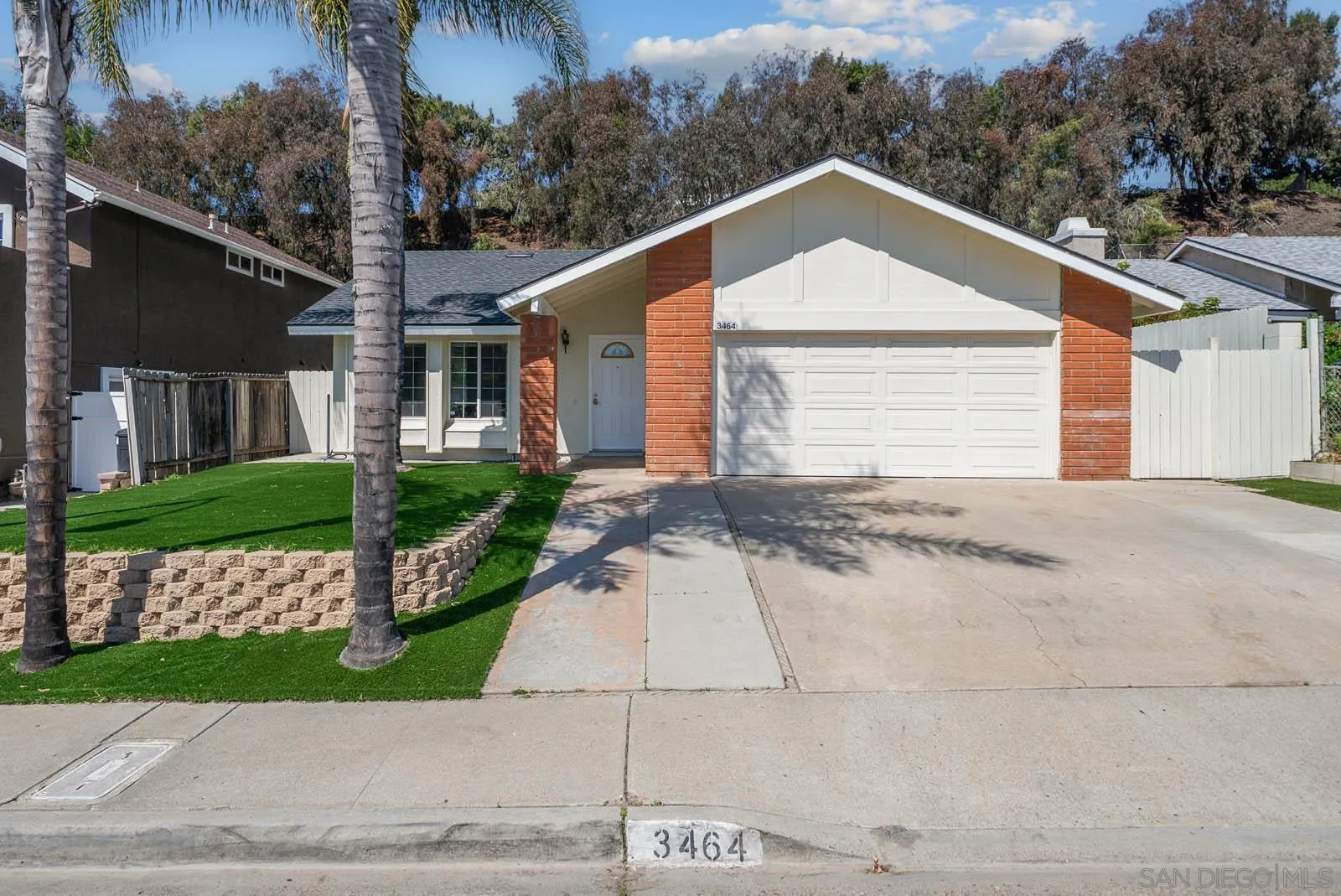 3464 Clavelita Street