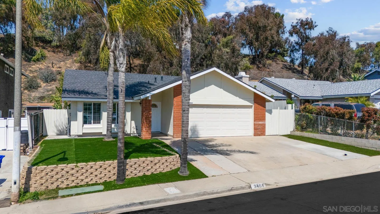3464 Clavelita Street
