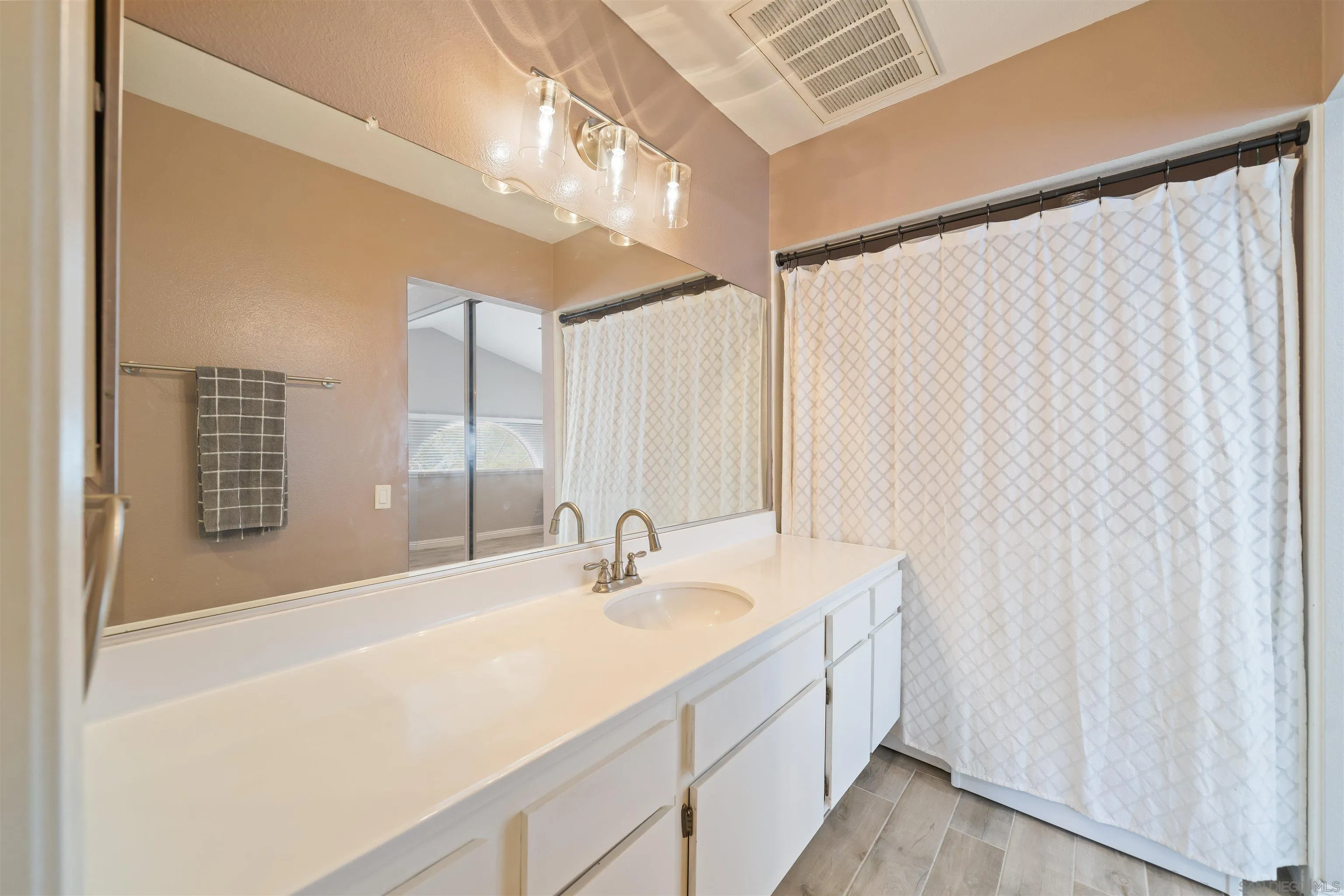753 Eastshore Terrace Unit 127