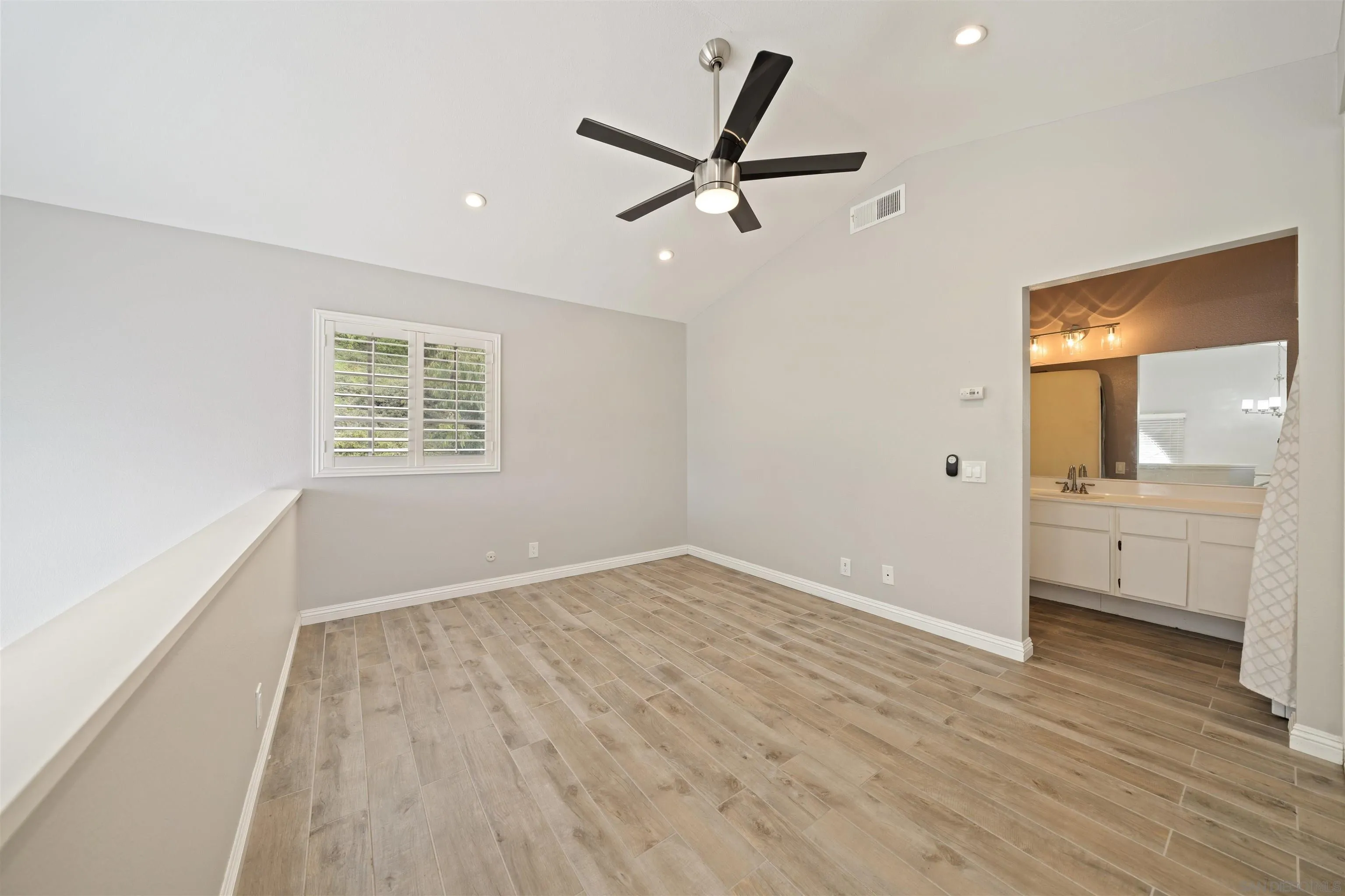 753 Eastshore Terrace Unit 127
