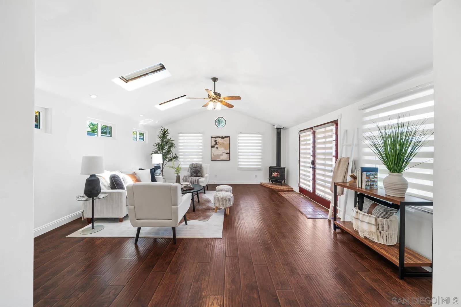 516 Bonito Avenue