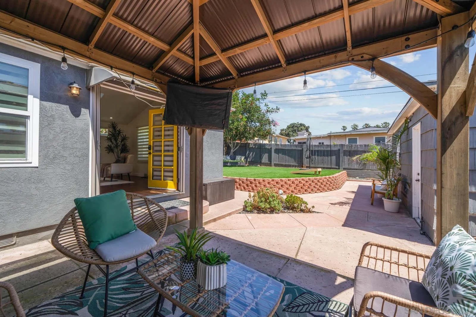 516 Bonito Avenue