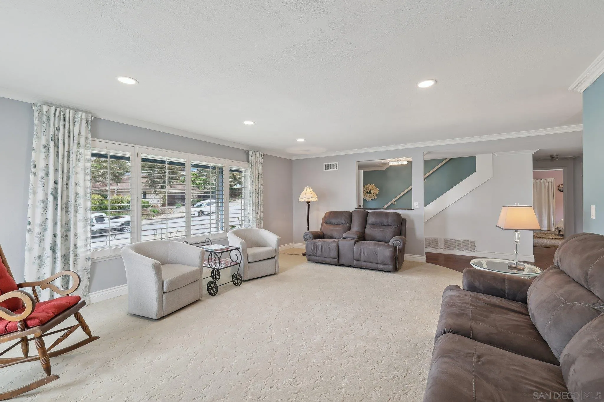 8007 Wetherly St