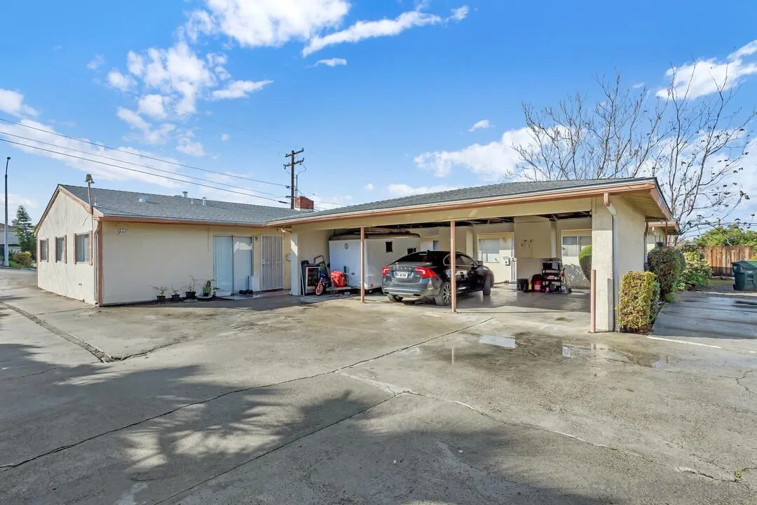 122 Trellis Lane