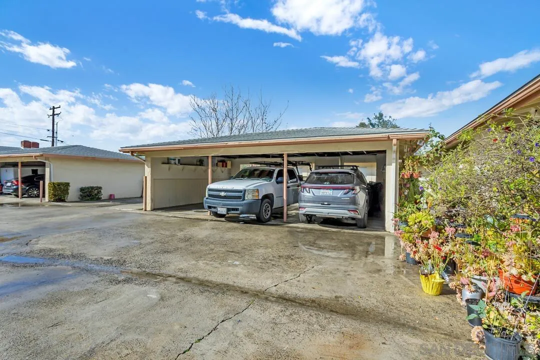 120 Trellis Lane