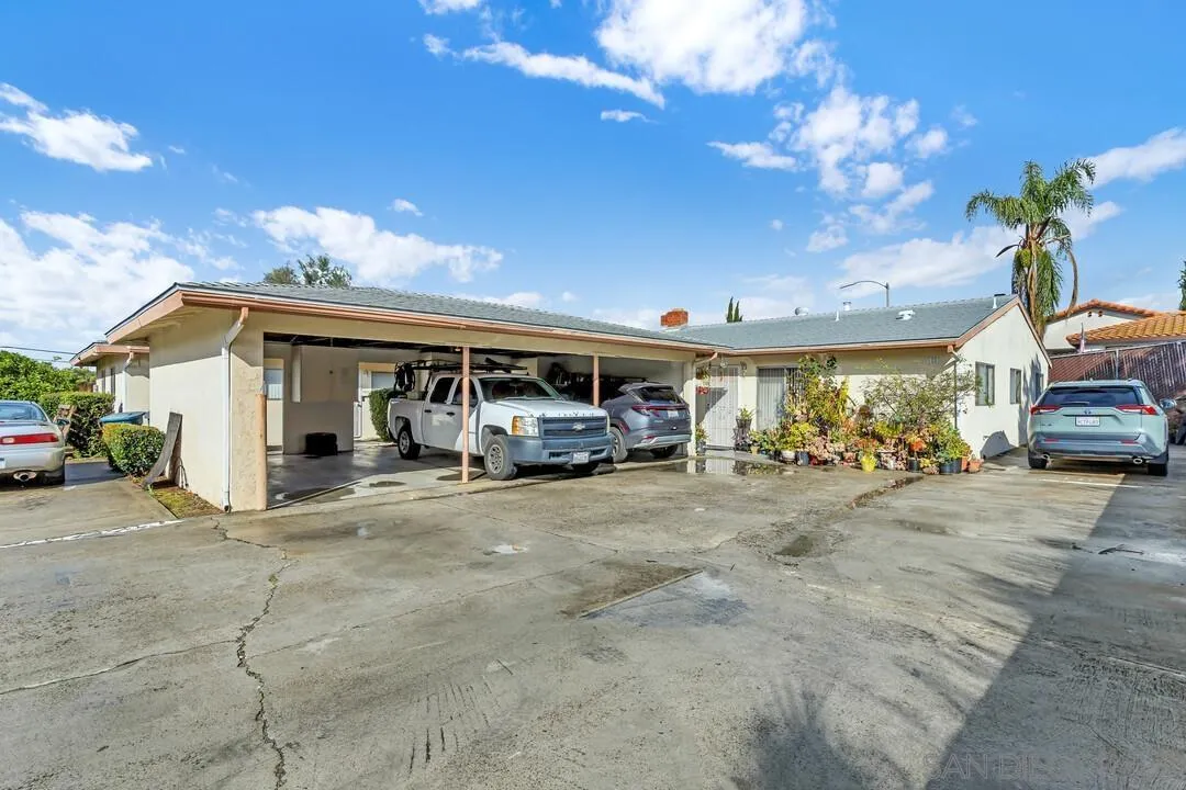 120 Trellis Lane