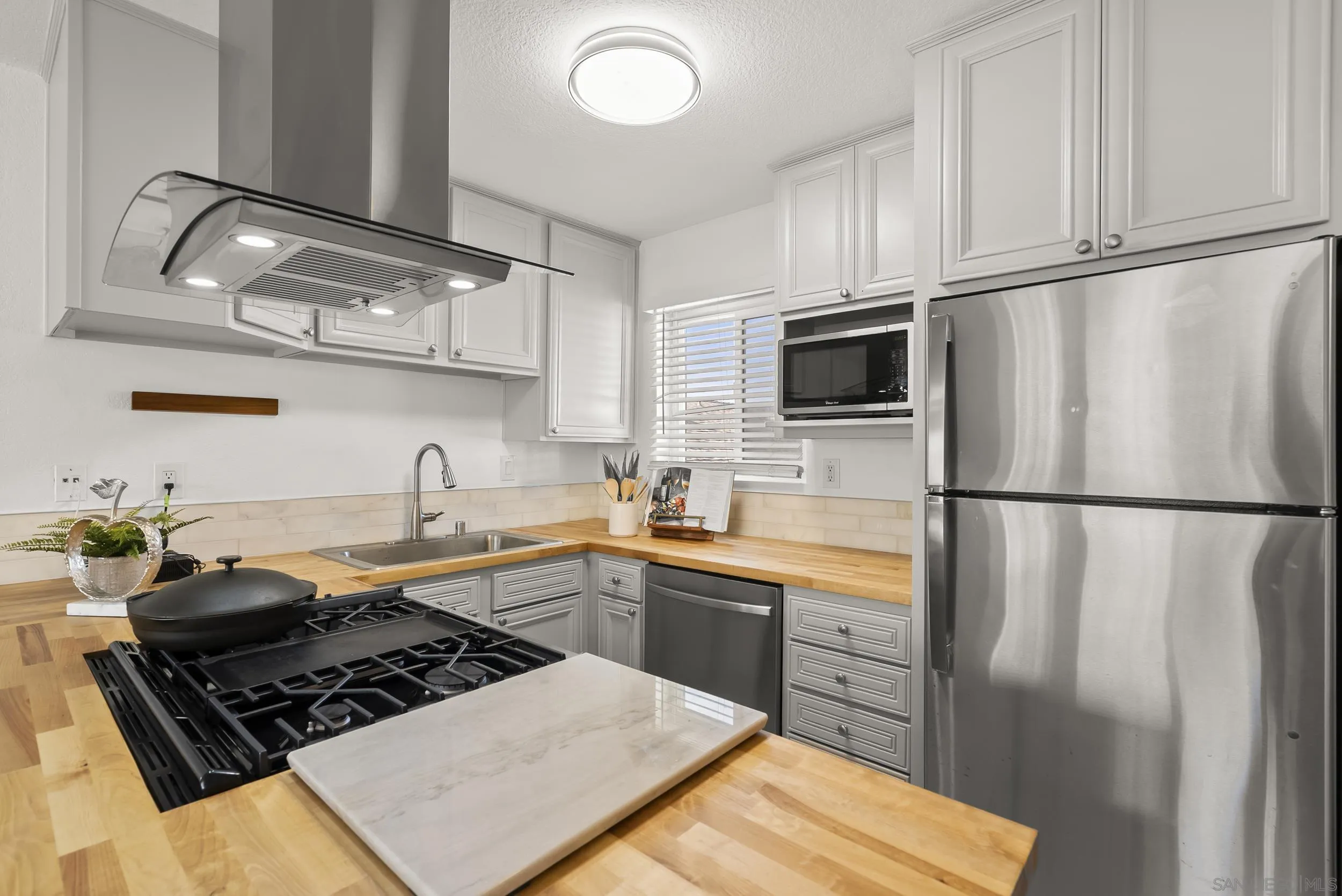 631 7th St Unit 13