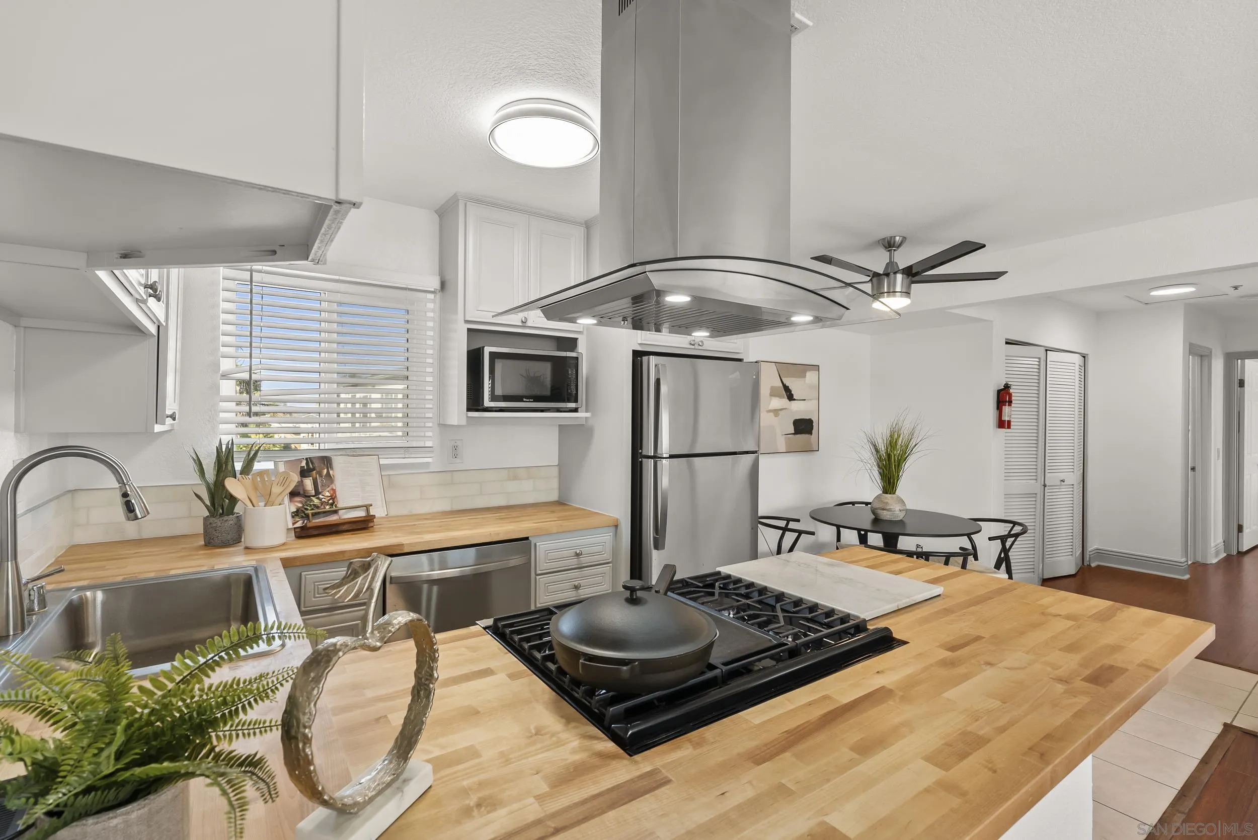 631 7th St Unit 13