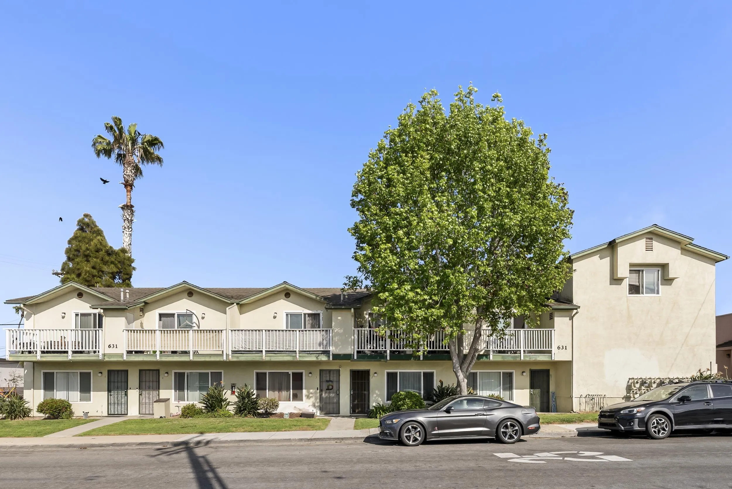 631 7th St Unit 13