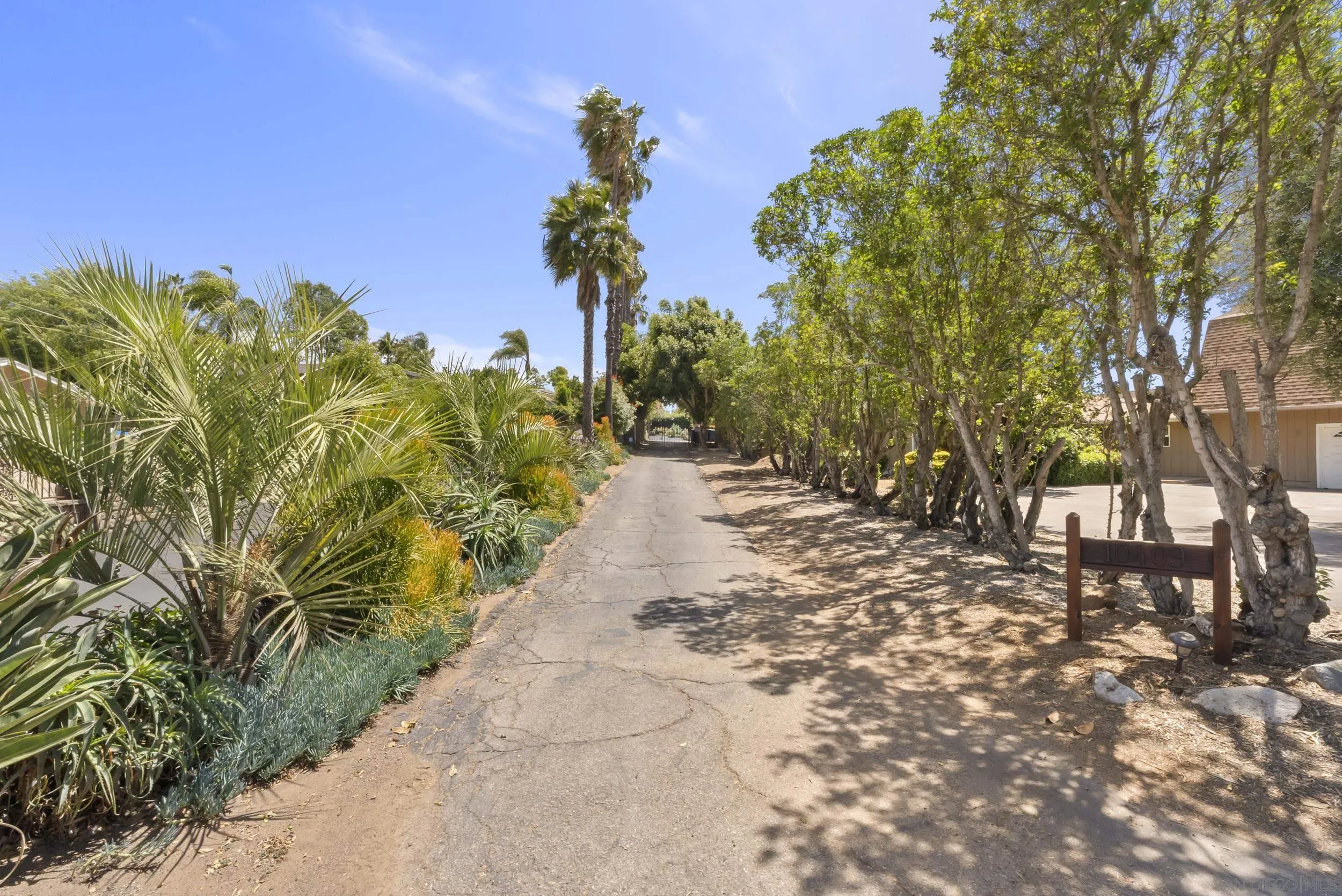 10409 Grandview Dr