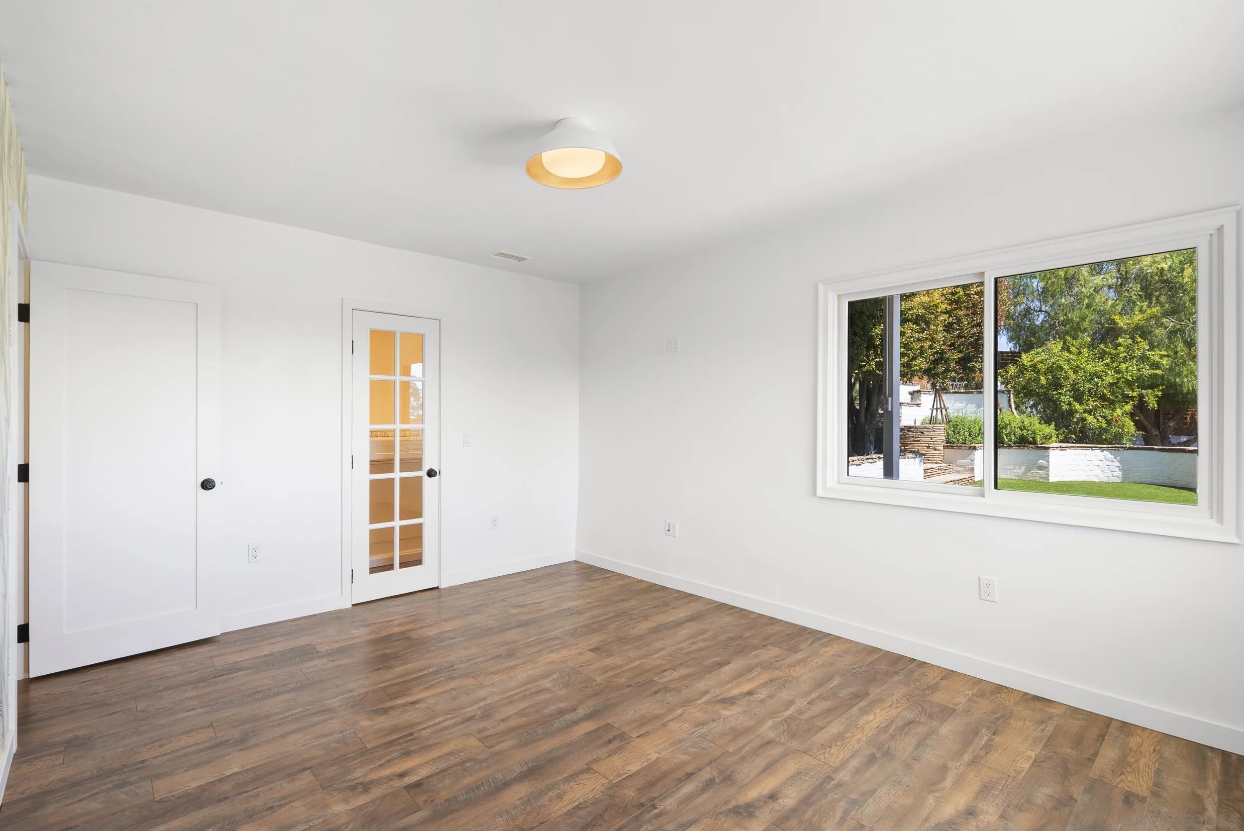 10409 Grandview Dr