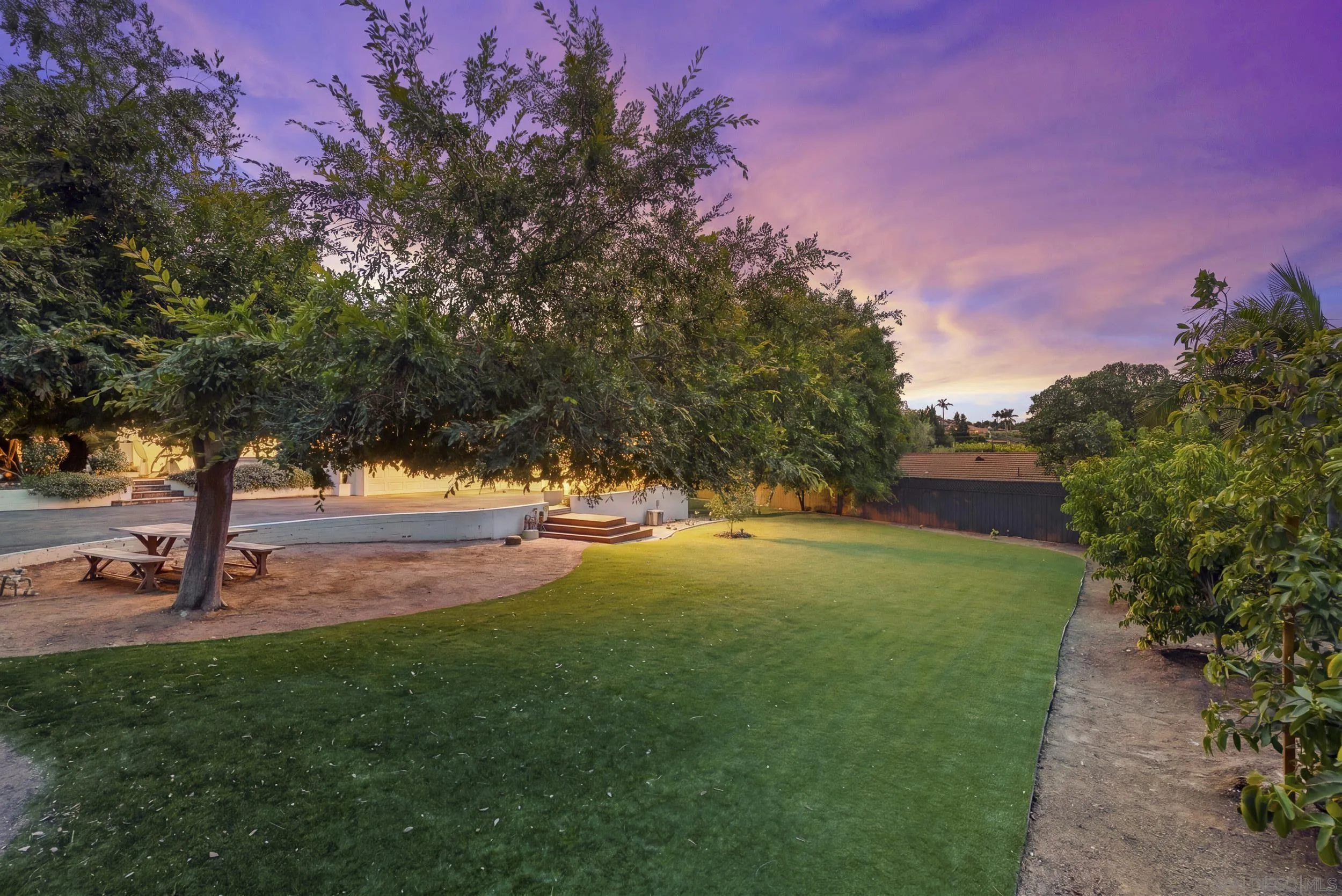10409 Grandview Dr