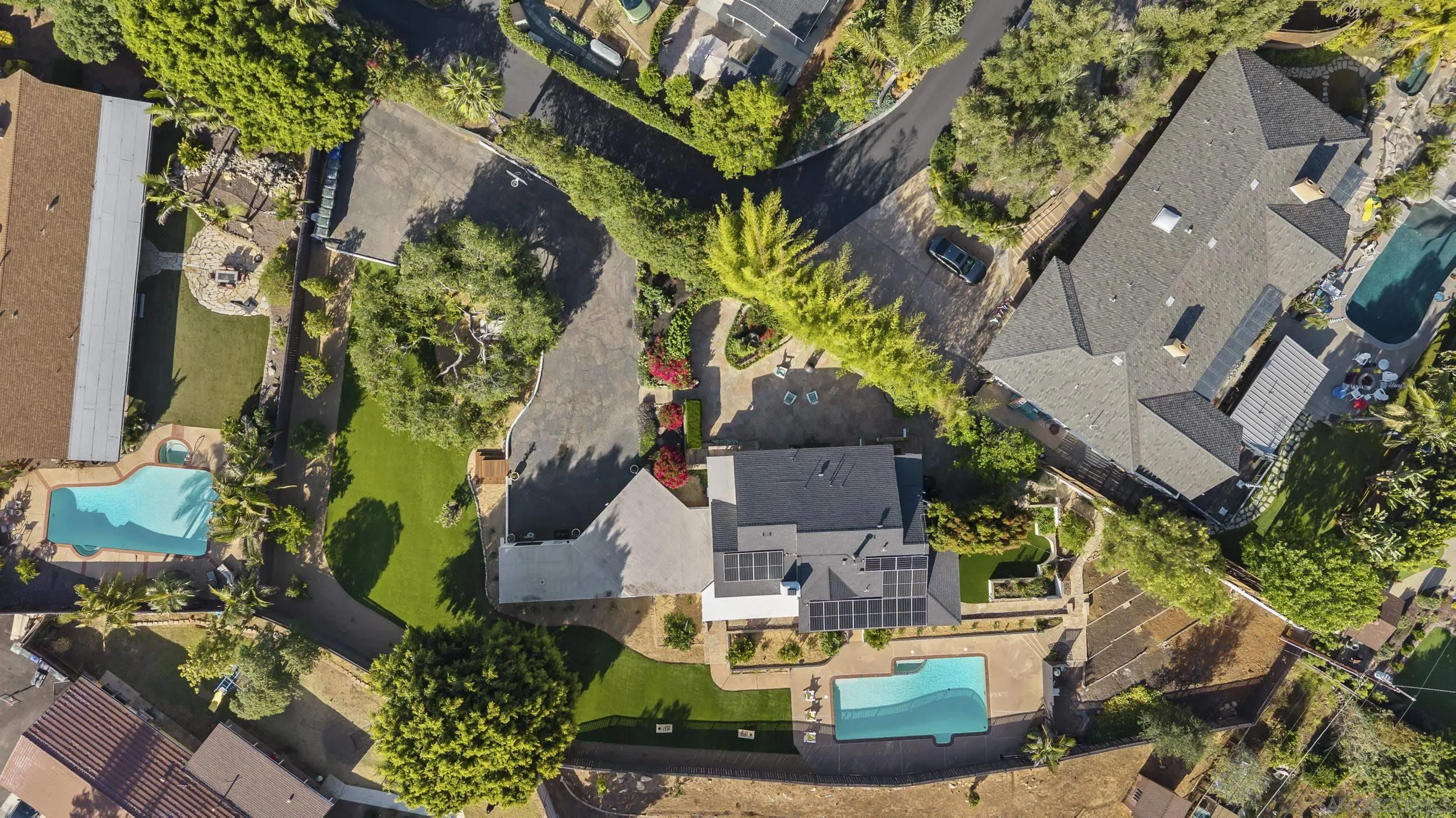 10409 Grandview Dr