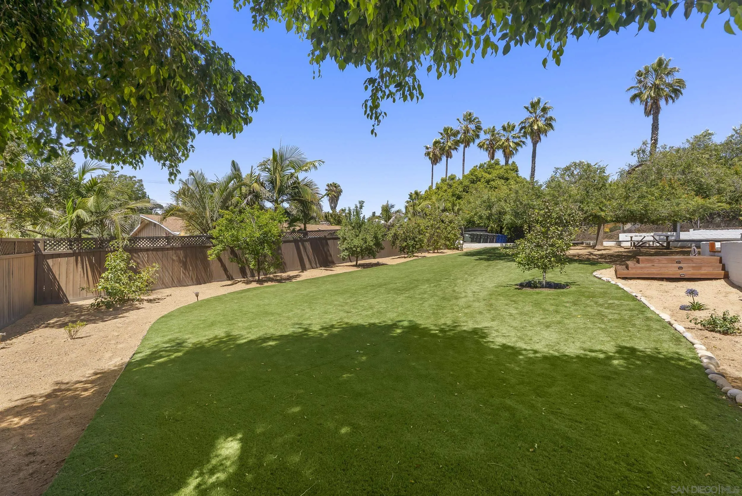 10409 Grandview Dr