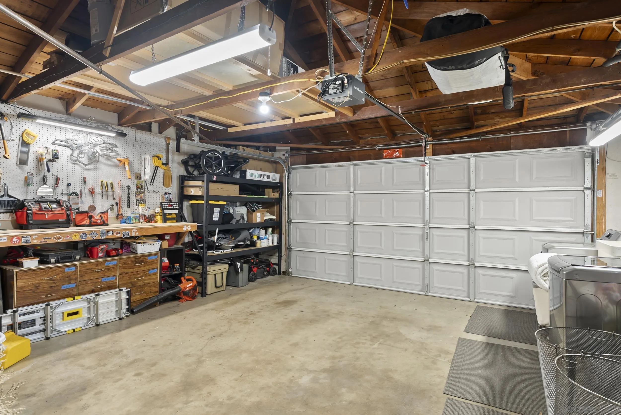 4454 Bertha Ct