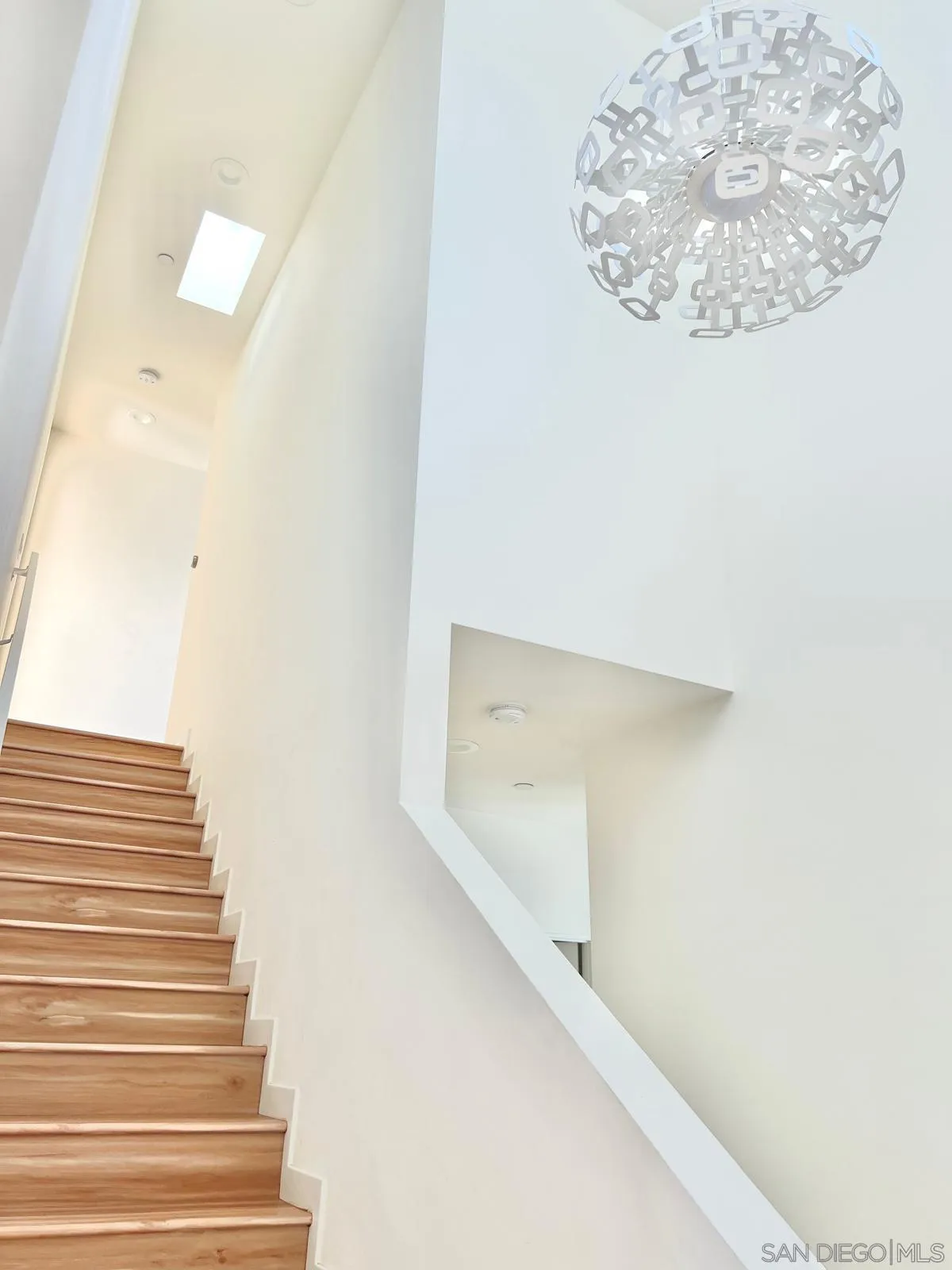 1166 Holly Avenue Unit 13