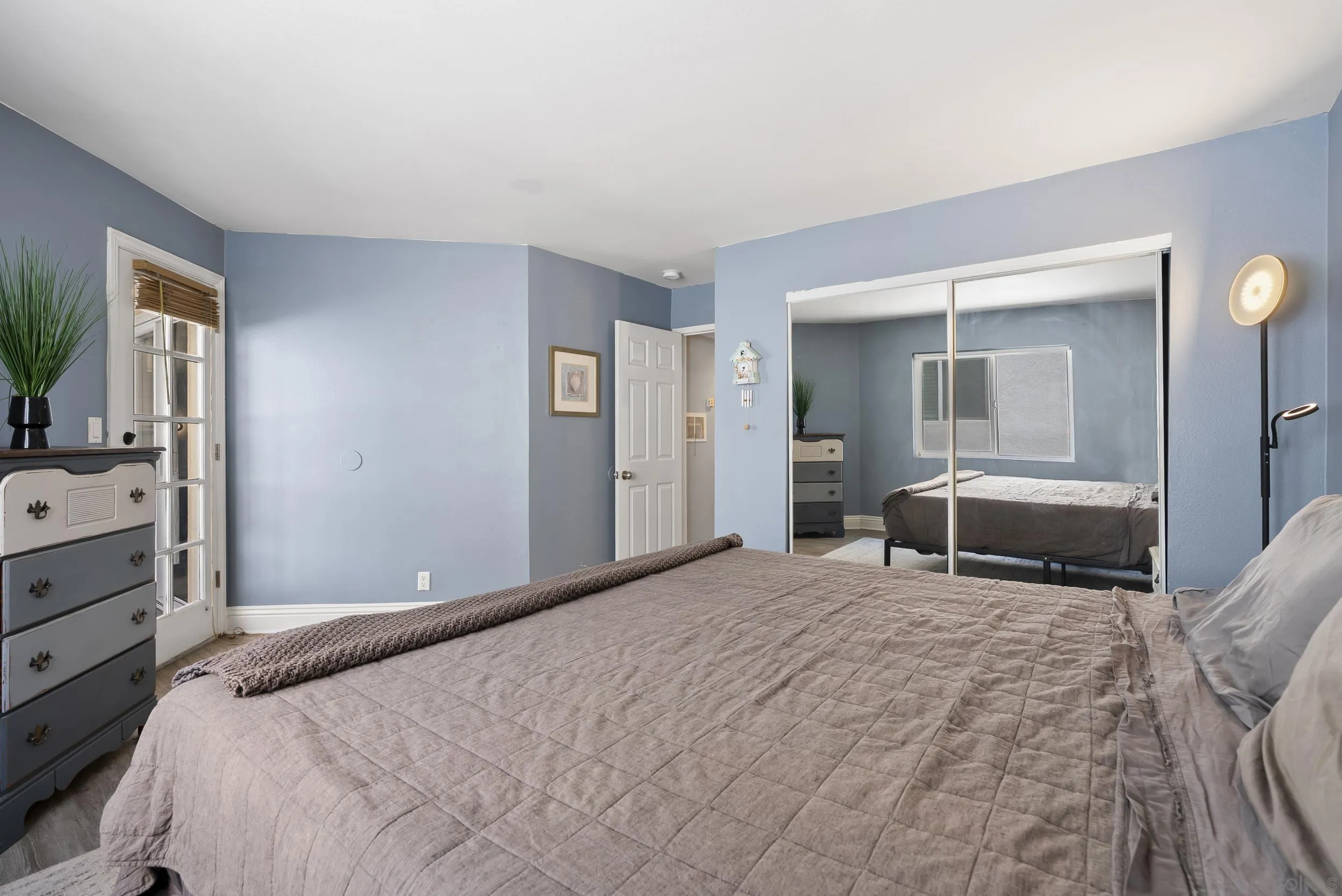 263 Dahlia Ave Unit Unit 2