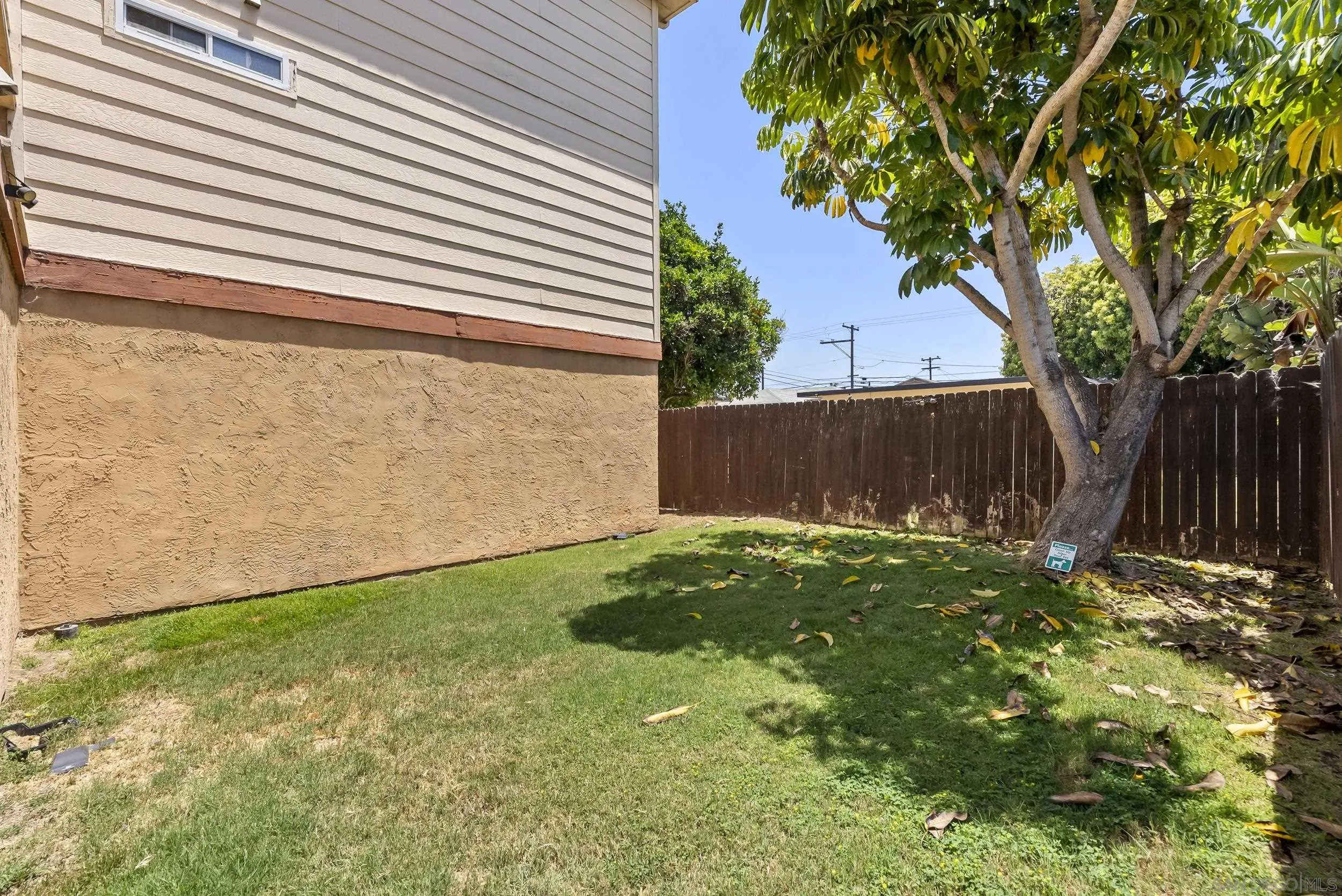263 Dahlia Ave Unit Unit 2