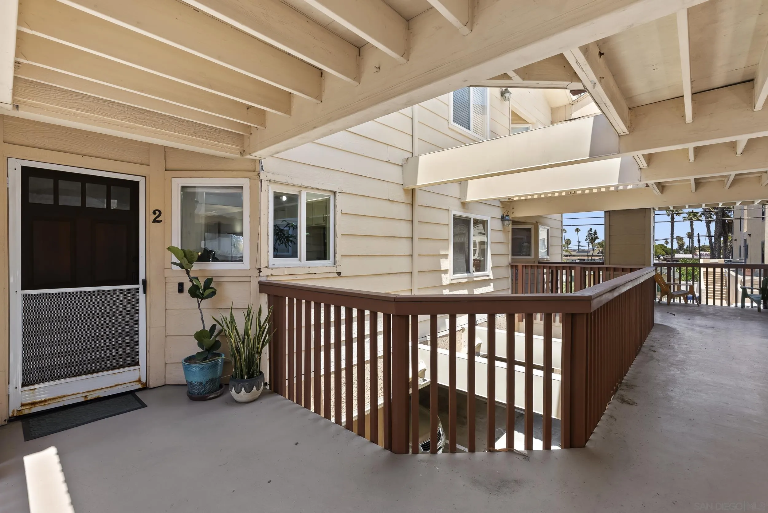 263 Dahlia Ave Unit Unit 2