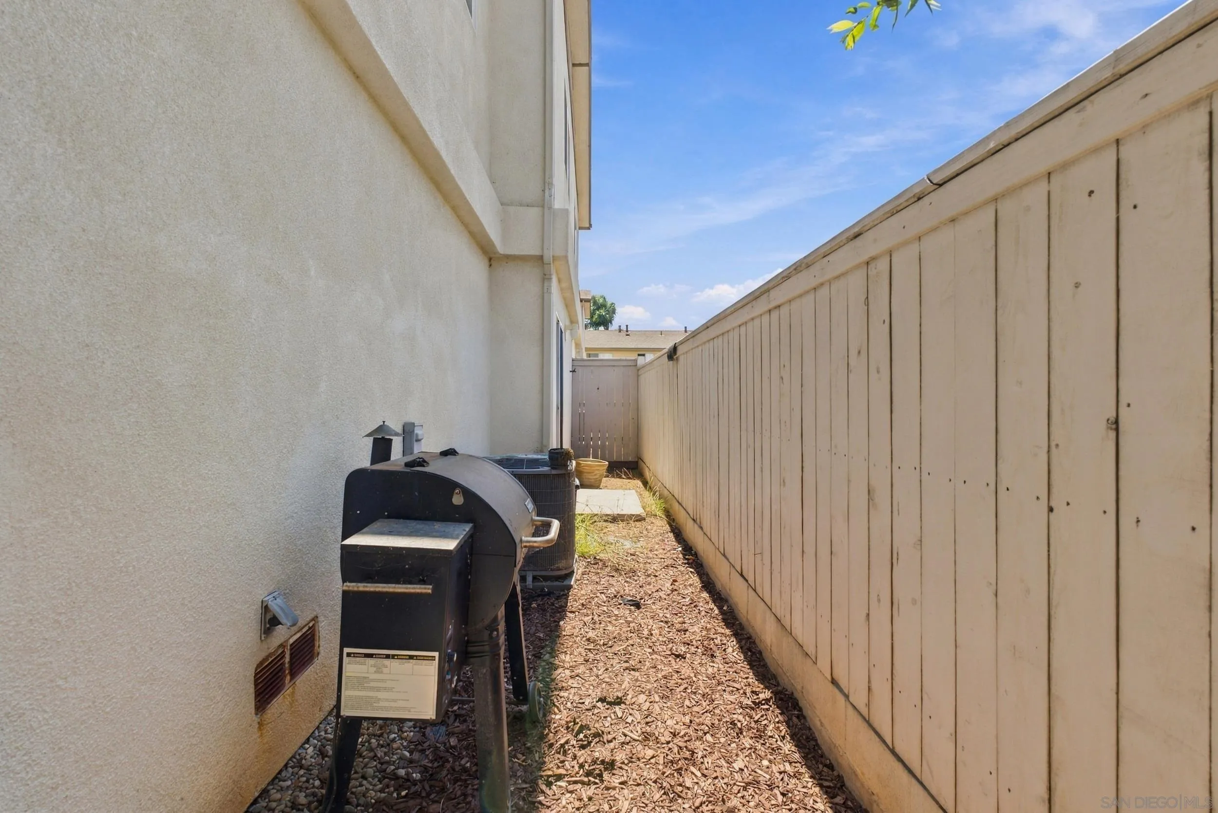 1329 Holly Avenue