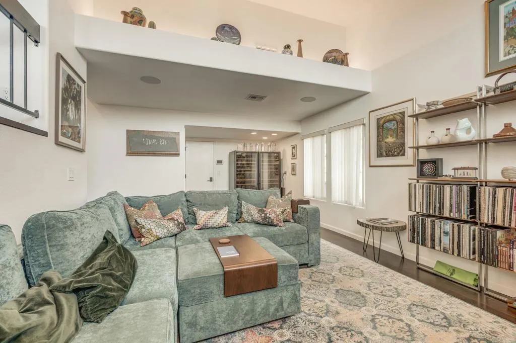 8089 Wing Span Drive