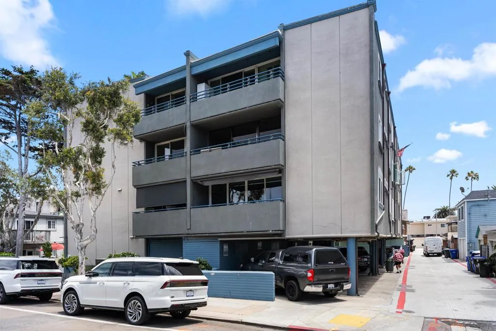 2965 Mission Boulevard Unit 4c, Pacific Beach (San Diego) Unit: 4C