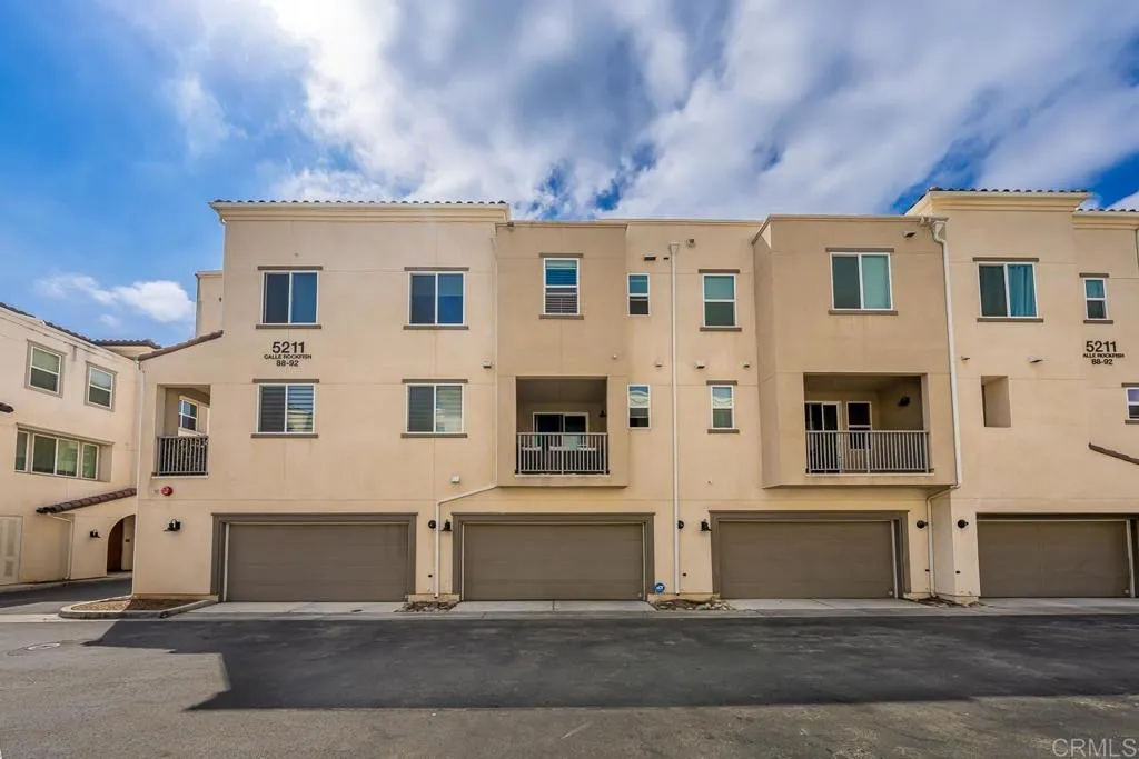 5211 Calle Rockfish Unit 90