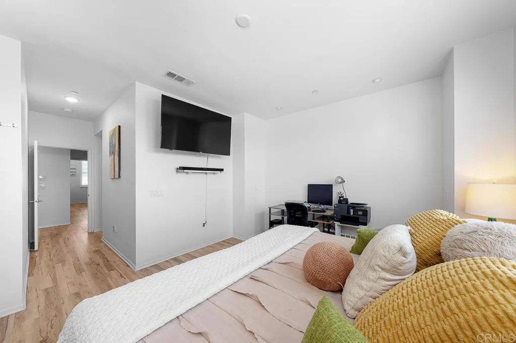 5211 Calle Rockfish Unit 90
